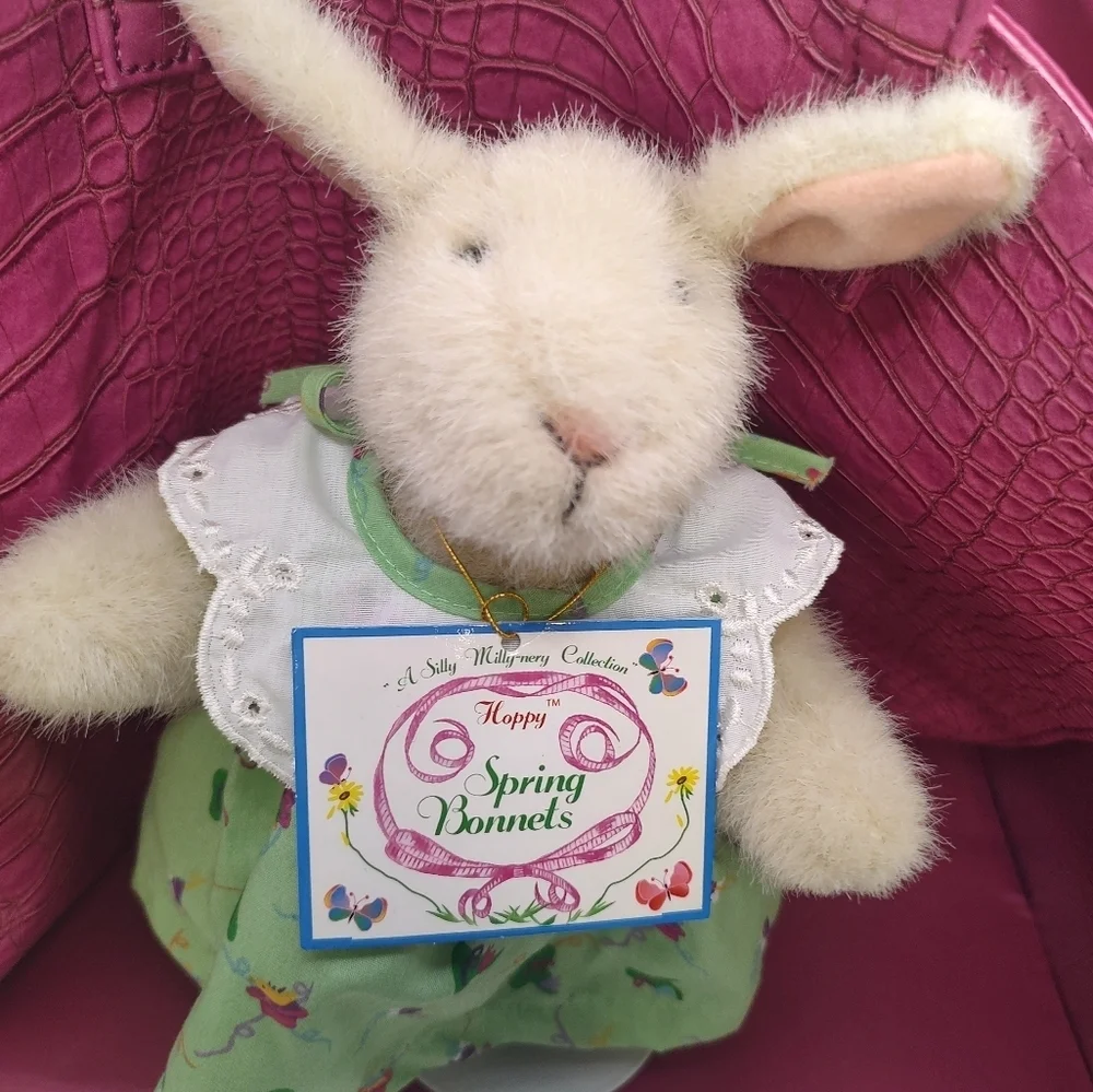 Hoppy Vanderhare Spring Bonnets Bunny Plush with Green Dress. Vintage 19…